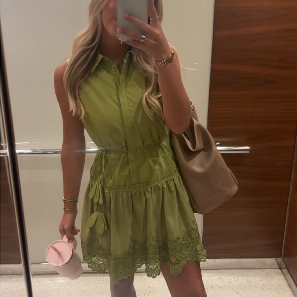 Chic Olive Sleeveless Dress with Lace Hem